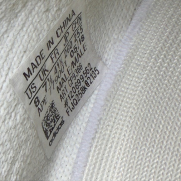 adidas Cream Yeezy Boost 350 V2 - Picture 5 of 11